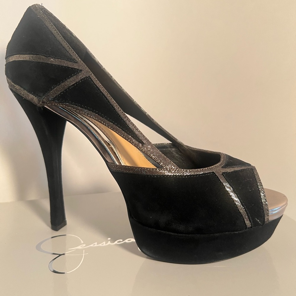 “USED” JESSICA SIMPSON STILETTO HEELS - Picture 2 of 14
